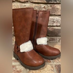 Girls’ Carters Boots Size 8 NWT